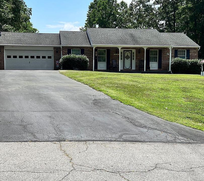 1st image of 27120 Widow Ln