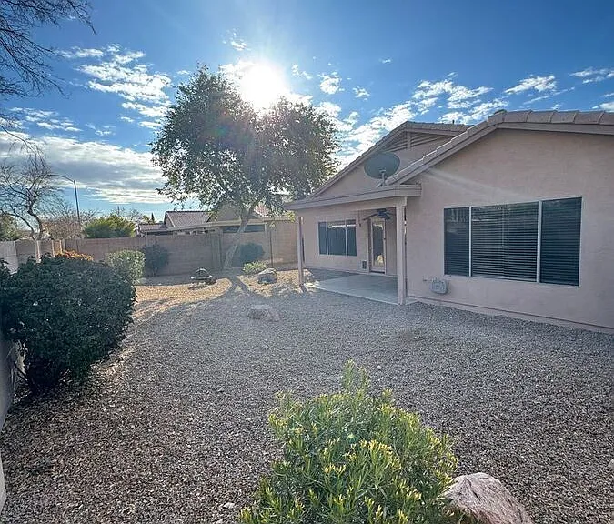 9450 W Quail Ave — Photo 31