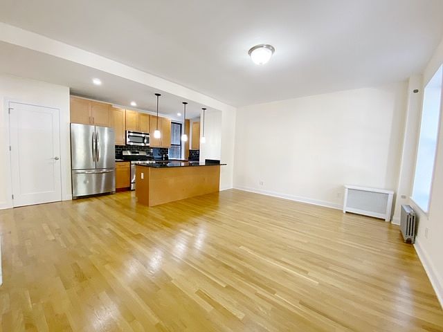 1st image of 230 W 99th St #2S