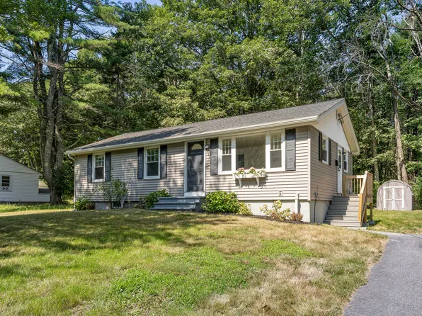 6 Castle Terrace, Scarborough, ME 04074