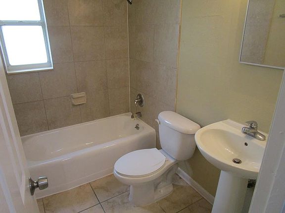 5th image of 6064 Francis Dr