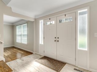 2769 Aldgate Dr, Bloomfield Hills, MI 48304