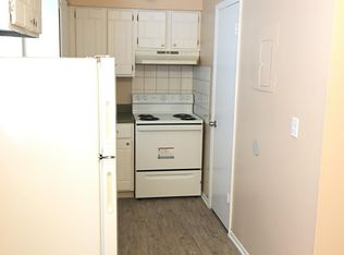 940 S Chelton Rd APT 2, Colorado Springs, CO 80910