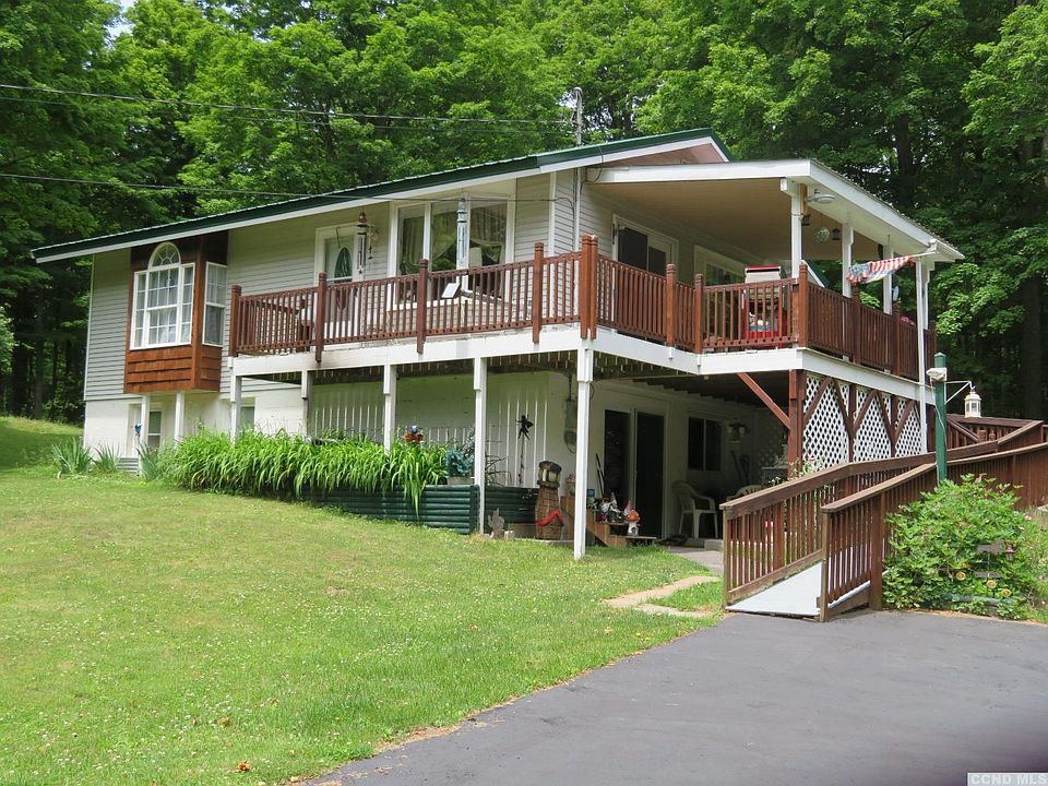 mother daughter homes dutchess county ny zillow