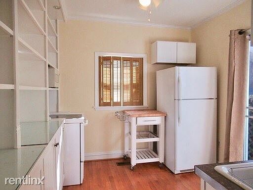 A260373C-02E3-479F-9135-195E16793000