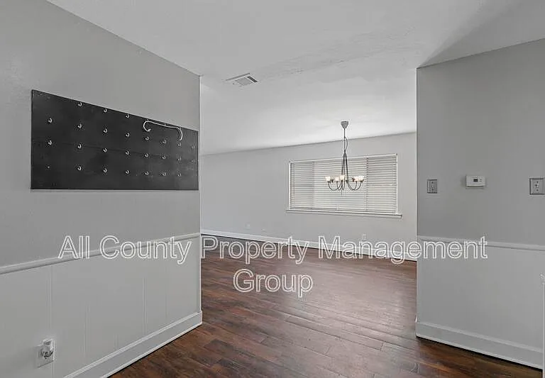 2504 S Fielder Rd — Photo 10