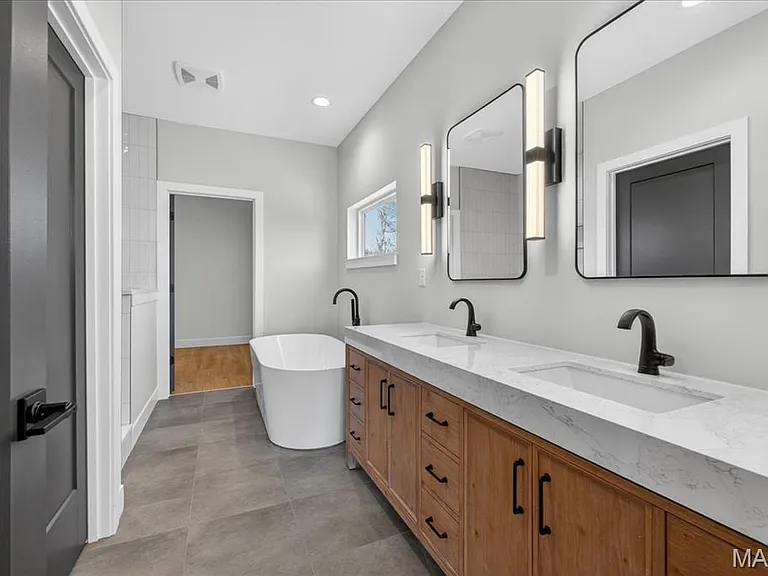 15308 Batesville Ct — Photo 10
