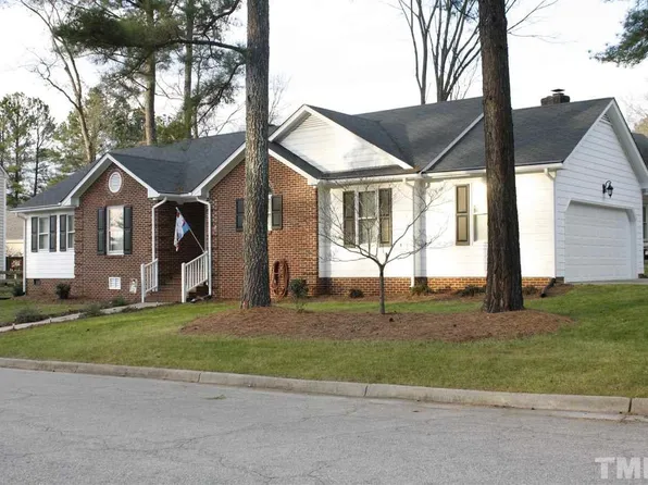 204 Foley Dr, Garner, NC 27529