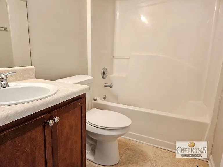 752 Georgetown Ct — Photo 24