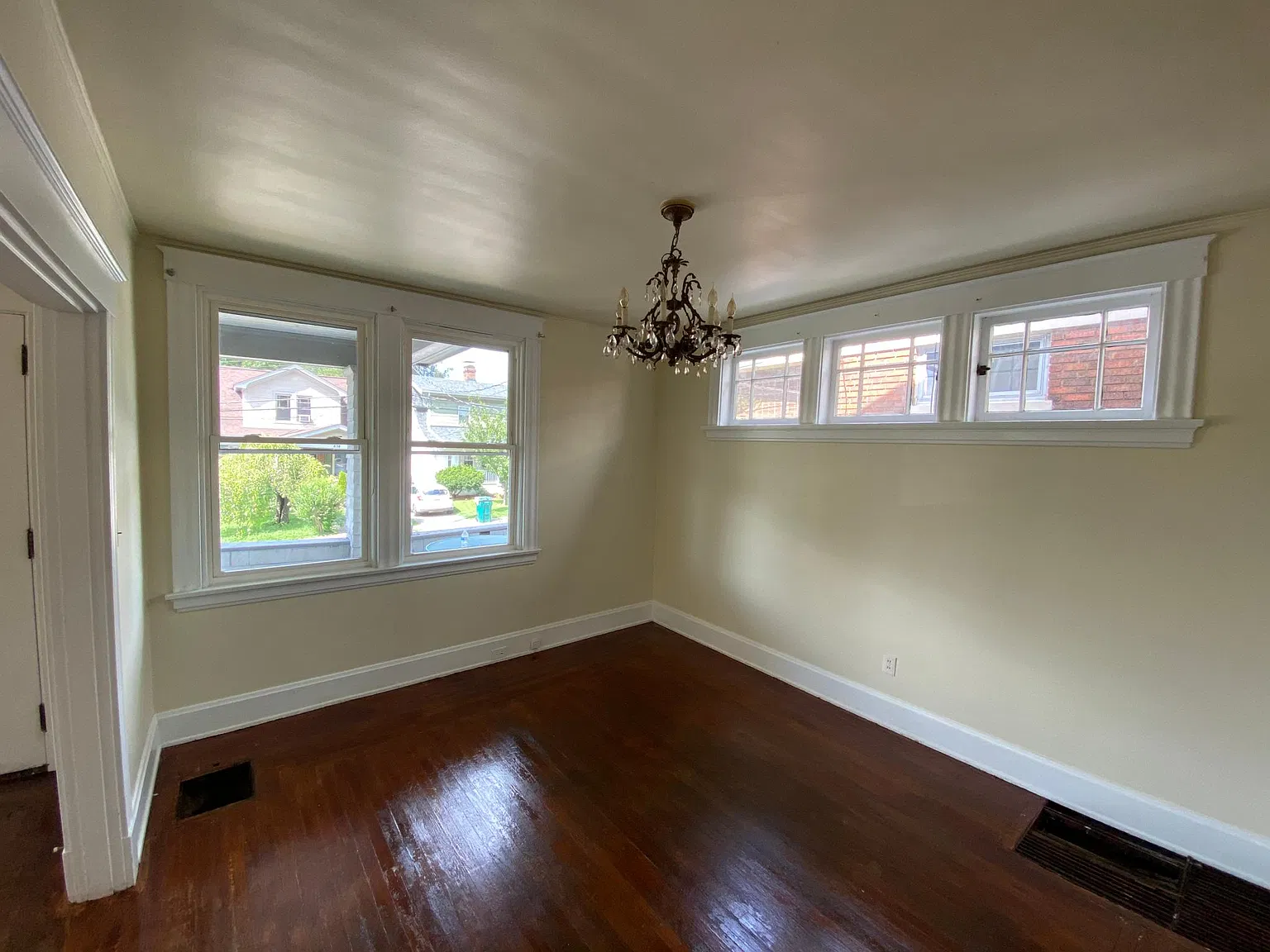 4 bed, 1432 sqft, $2,995 — Photo 3