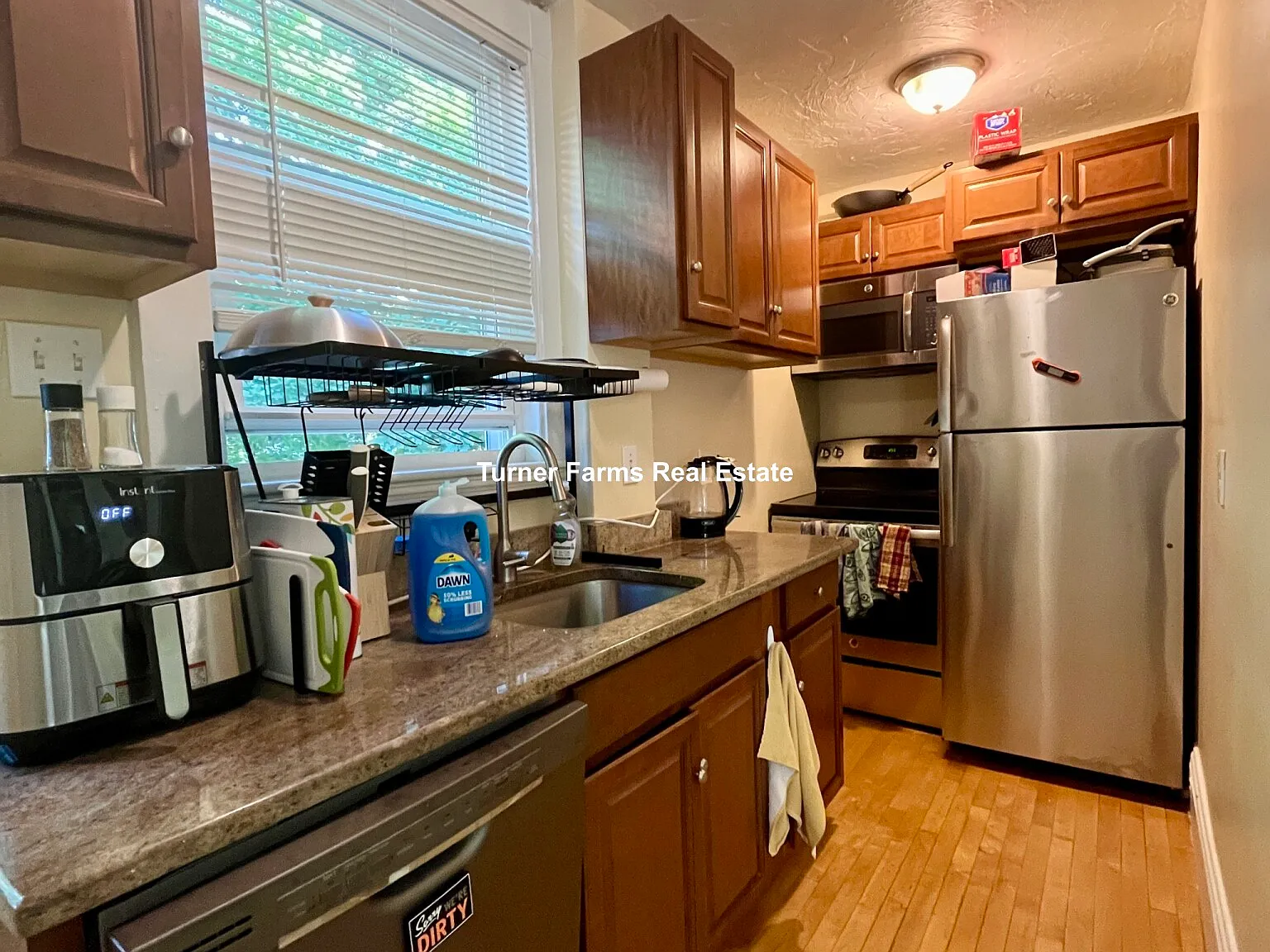 4 bed, 9999 sqft, $5,800 — Photo 2