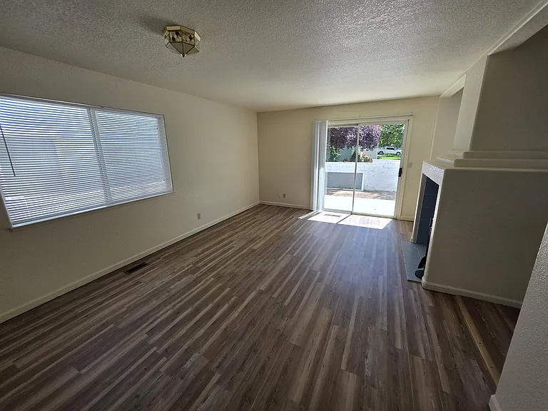 7508 Lighthouse Ln — Photo 6