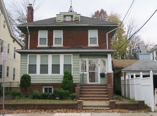 9 Maple Pl, Newark, NJ 07112