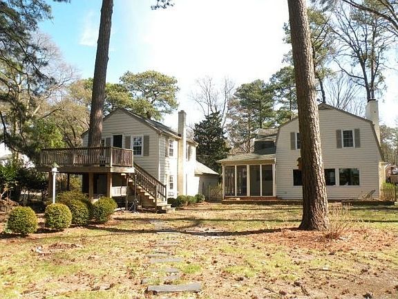 3rd image of 254 James River Dr