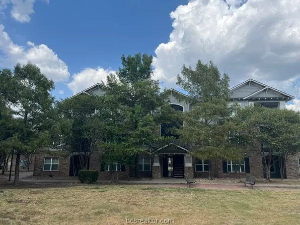 1725 Harvey Mitchell Pkwy S APT 2422, College Station, TX 77840