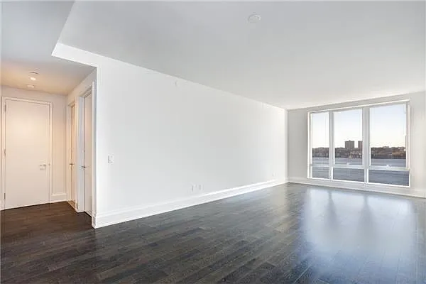 Rented by (Legacy) Elegran | media 24