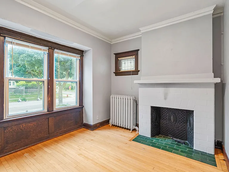 3007 N Maryland Ave — Photo 6