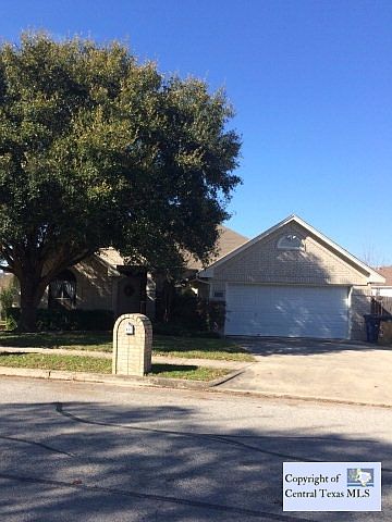 1st image of 611 Summerwood Dr