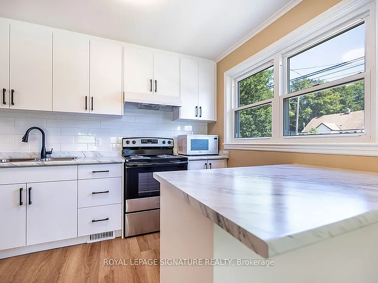 812 Schneider Pl — Photo 9