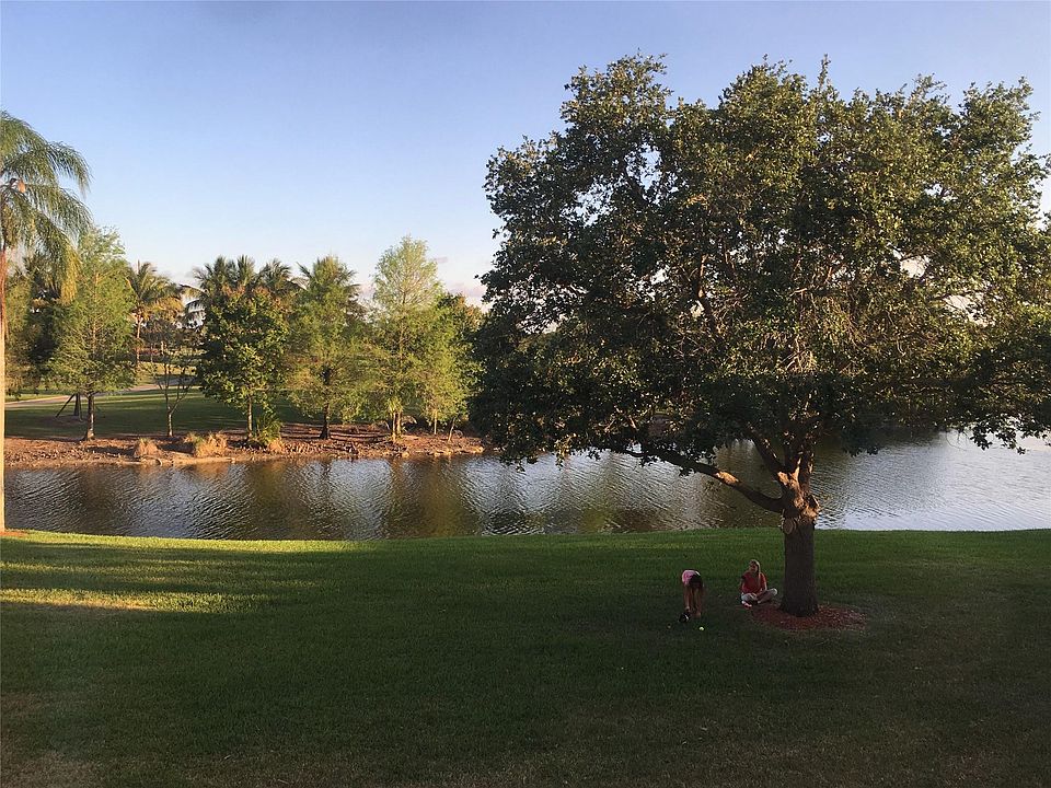 1st image of 12870 Vista Isles Drive #523