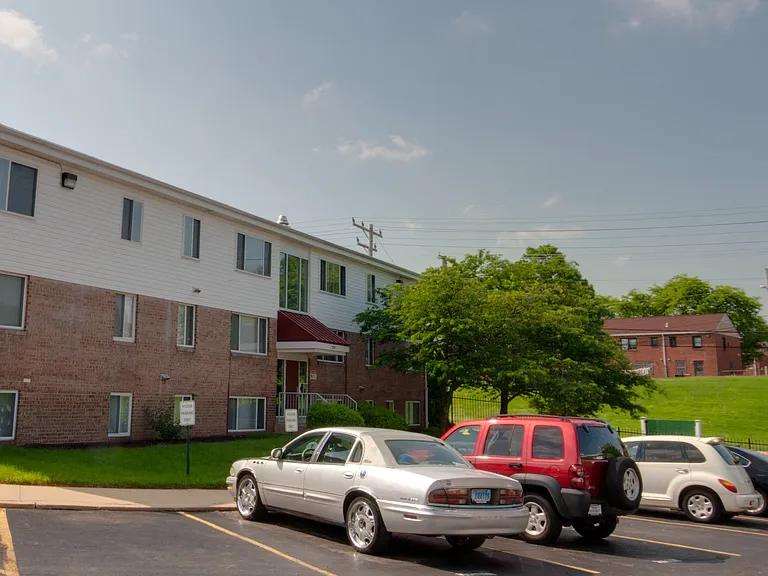 Cherrydale Apartments — Photo 6