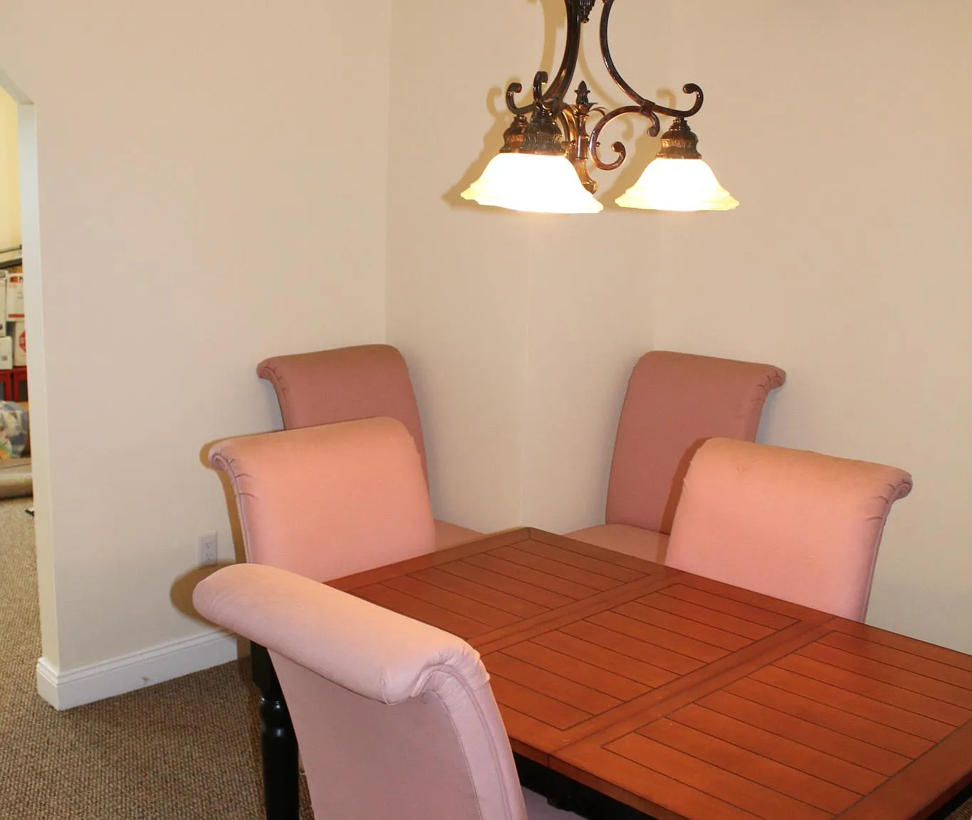2 bed, 1.5 bath, 1561 sqft, $2,200 — Photo 3