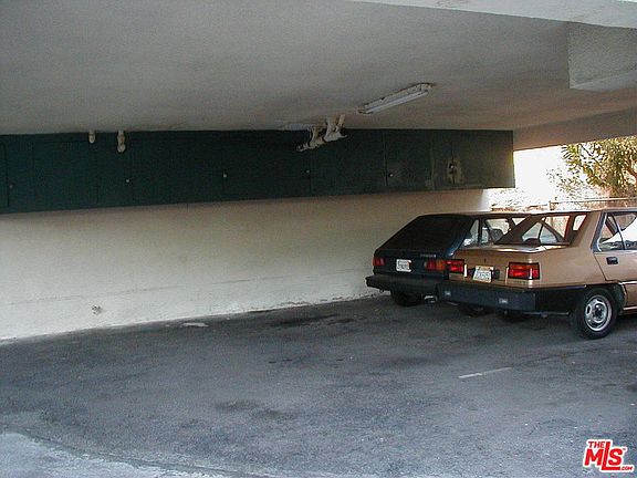 4th image of 7307 Willoughby Ave APT 7