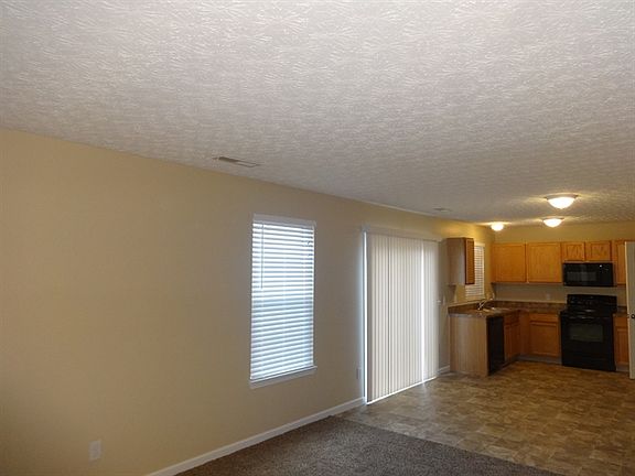 3rd image of 1444 Galway Bend Dr N