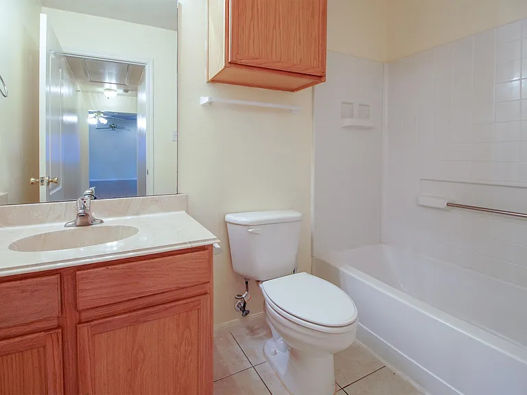 1203 Lovett St — Photo 14