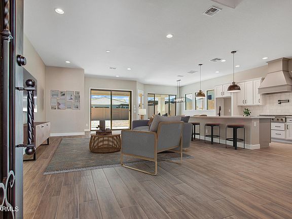 3rd image of 21349 W HILLCREST Boulevard