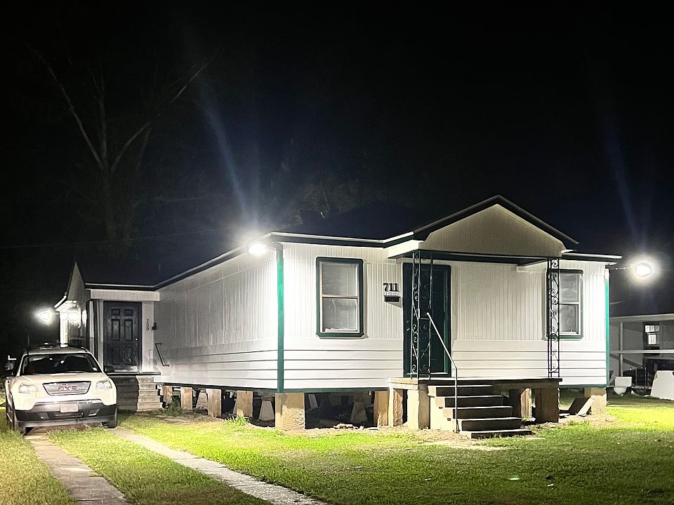 1st image of 711 Lecompte Dr