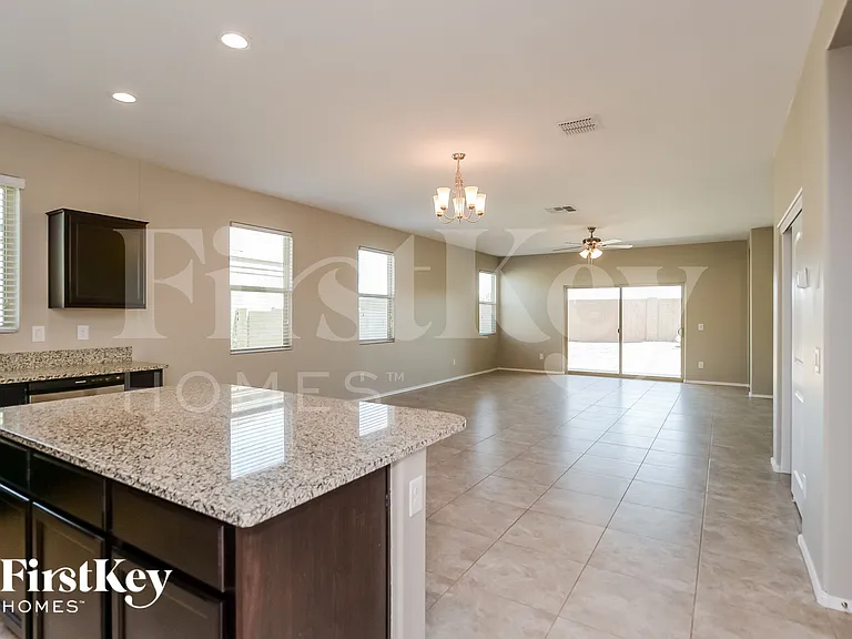 28335 N Chalcocite St — Photo 5