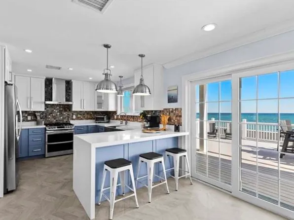 308 Ocean St, Marshfield, MA 02050