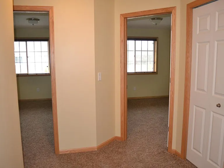 6105 Maclynn Ave NE — Photo 14
