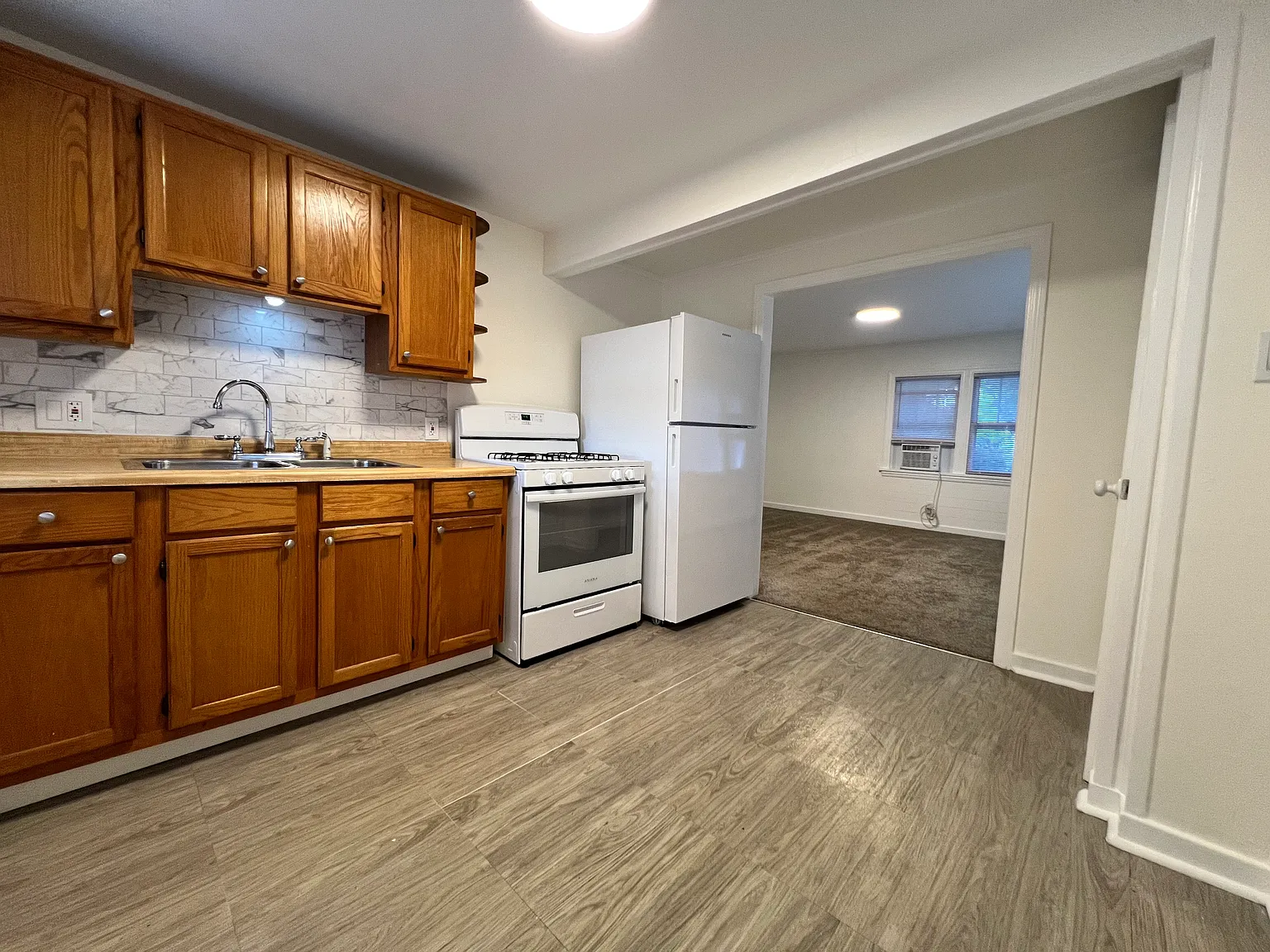 2 bed, $1,395 — Photo 2