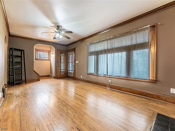 4th image of 5202 Stickney Ave