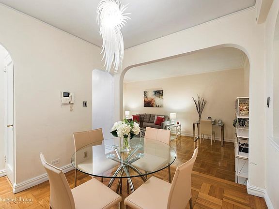 4th image of 225 W 25th St APT 6E