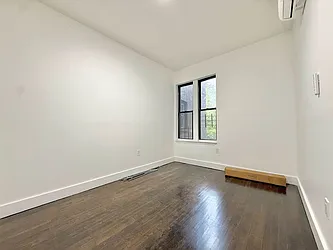 647 Willoughby Avenue, #6