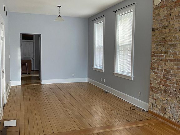 2nd image of 1847 N Damen Ave #1