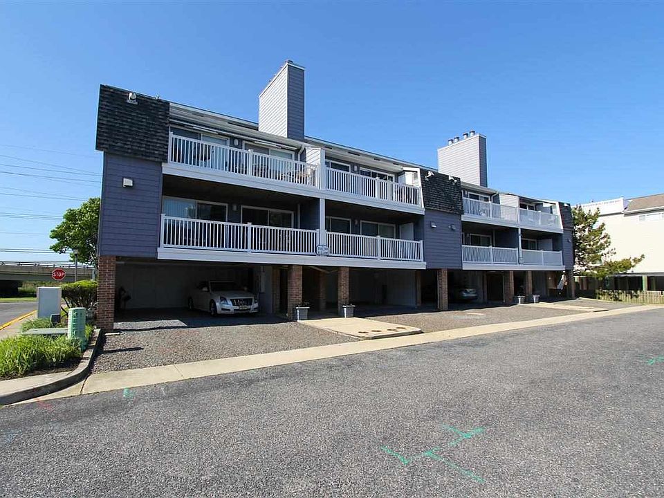 1st image of 110 Limpet Dr #110