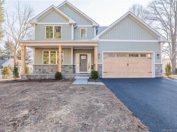 16 Borough Lane, Newtown, CT 06470