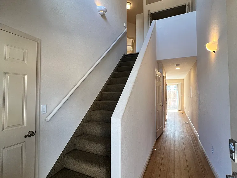 2070 Gonzaga Point — Photo 21