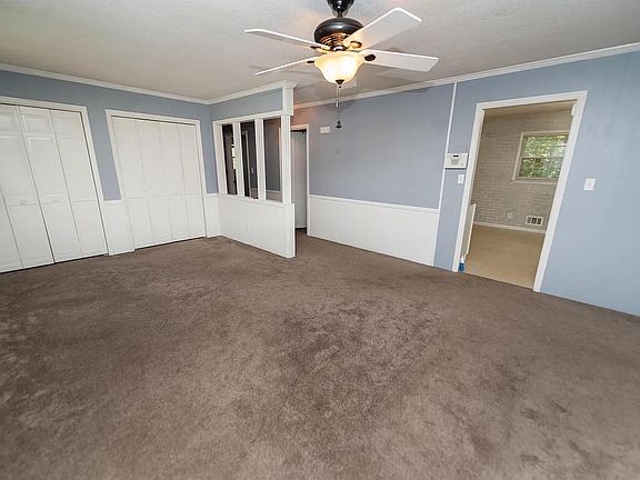 2nd image of 761 Kenmore Dr