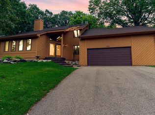 7326 Upper 136th St W, Apple Valley, MN 55124