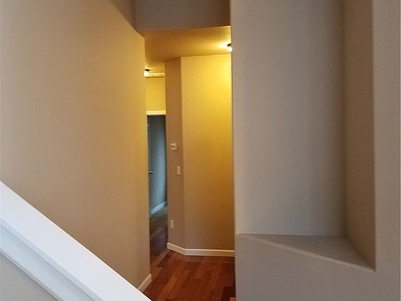 4th image of 12422 130th Avenue Ct E