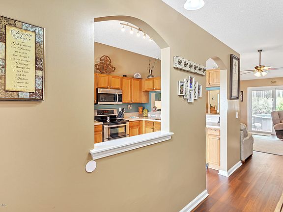 3rd image of 3064 Havengate Dr