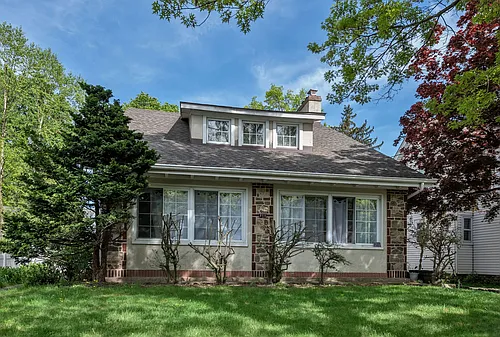211 Kenilworth Rd Photo 1