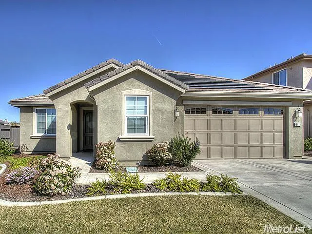 1069 Gemwood Way photo 1