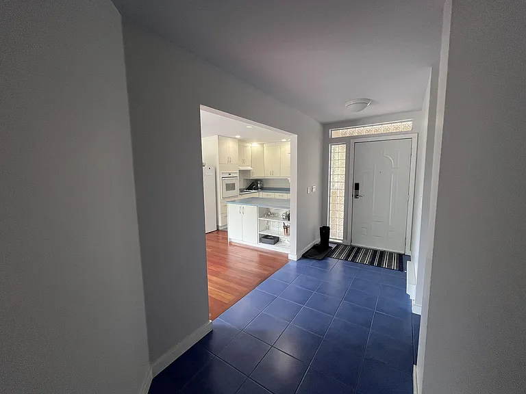 19506 3a Ave — Photo 19