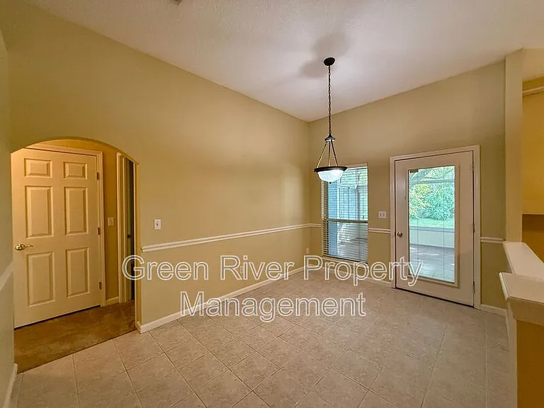 8716 Canopy Oaks Dr — Photo 21